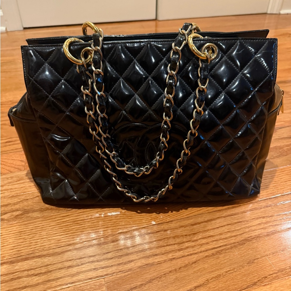 CHANEL large Patent Shopping Tote Quilted Chain Shoulder Bag used authentic